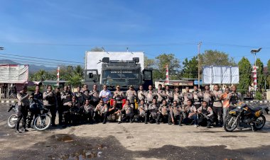 Polres-Lembata-Gelar-Latihan-Dalmas,-Tingkatkan-Kesiapsiagaan-Personel-Hadapi-Situasi-Unjuk-Rasa.