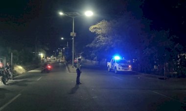 Jaga-Kamseltibcarlantas,-Satlantas-Polres-Lembata-Gelar-Patroli-Lampu-Biru-di-Kota-Lewoleba.