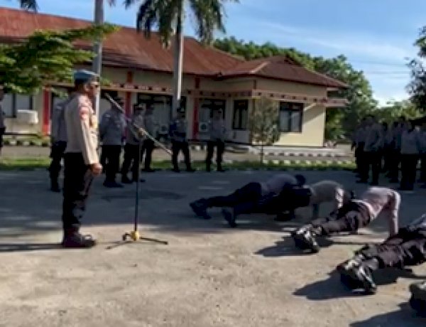 Propam Polres Lembata lakukan pemeriksaan sikap tampang kepada anggota polres Lembata