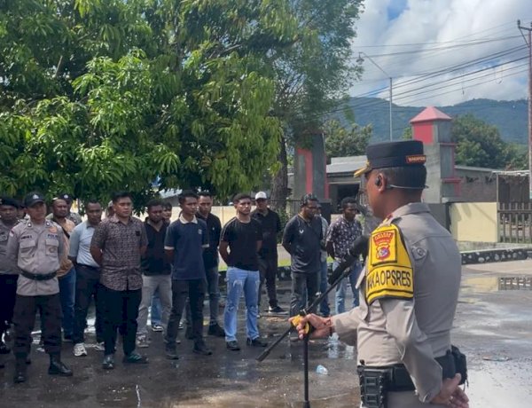 Polres Lembata Gelar Simulasi Sispamkota, Antisipasi Gangguan Kamtibmas dan Penyerangan Mako.
