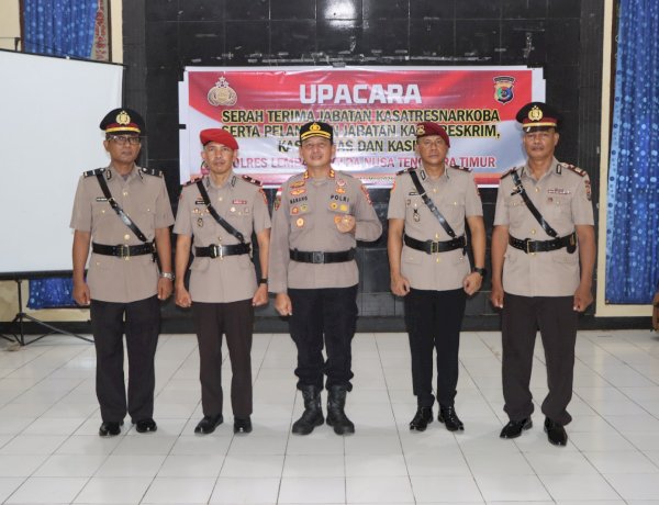 Kapolres Lembata Pimpin Langsung Sertijab Kasat Resnarkoba dan Pelantikan Sejumlah Pejabat Utama
