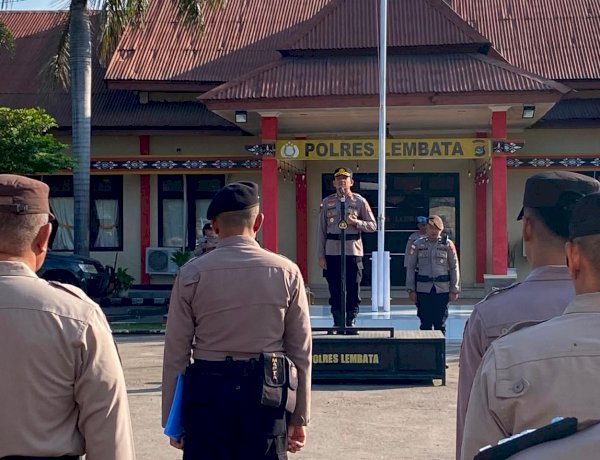 Kapolres Lembata Pimpin Apel Jam Pimpinan, Tegaskan Disiplin dan Profesionalisme dalam Pelayanan kepada Masyarakat.