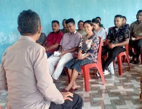 KAPOLSEK BUYASURI JADI PEMATERI KURSUS PERSIAPAN PERKAWINAN, AJAK CALON PASANGAN BANGUN KELUARGA TANPA KEKERASAN.