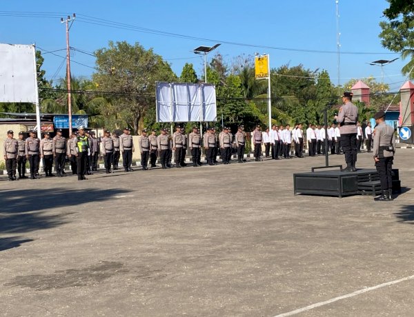 Kapolres Lembata Pimpin Apel Pagi Jam Pimpinan, Tekankan Disiplin dan Kesiapsiagaan Personel Jaga Kondusifitas Wilayah.