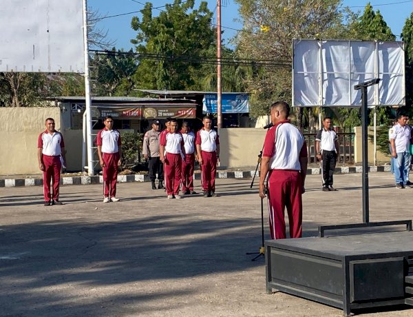 Apel Pagi Dilanjutkan Olahraga Bersama, Polres Lembata Jaga Kebugaran Anggota.