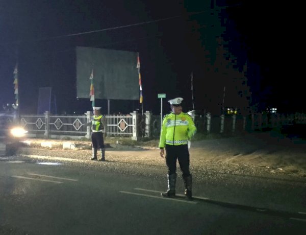 Cegah Kecelakaan dan Jaga Kamtibmas, Sat Lantas Polres Lembata Gelar Patroli Lampu Biru di Kota Lewoleba.