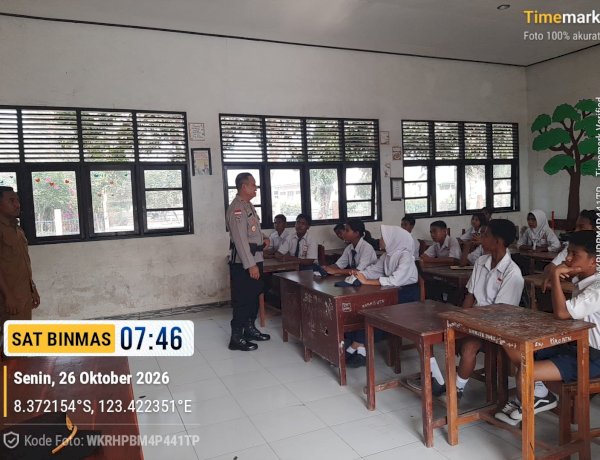 Cegah Penyalahgunaan Narkoba Sejak Dini, Kasat Binmas Polres Lembata Berikan Edukasi kepada Siswa SMPN 1 Nubatukan.