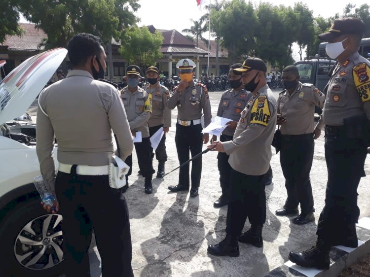 Kapolres Lembata Lakukan Pengecekan Senpi Dan Inventaris Sarana Prasarana Anggota Personil Polres Lembata.