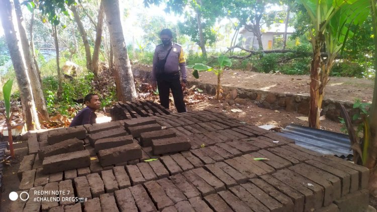 Bhabinkamtibmas Himbau Warga Pahami New Normal Cegah Penyebaran Virus Covid-19