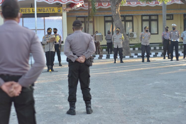 Kapolres Lembata Memberikan arahan serta ucapan terima kasih atas kerja sama menjelang Hari Bhayangkara Ke-74