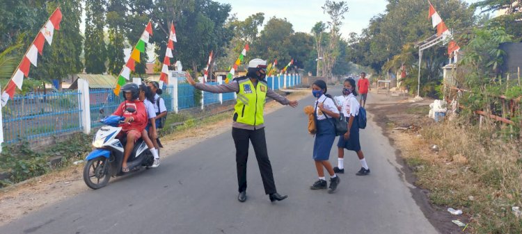 Sat Lantas Polres Lembata Rutin Lakukan Giat Strong Point Di Pagi Hari Guna Ciptakan Keselamatan Berlalu Lintas