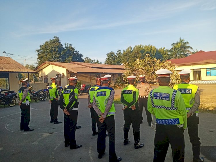 Pelayanan Prima, Giat Rutin Gatur Pagi Sat Lantas Polres Lembata