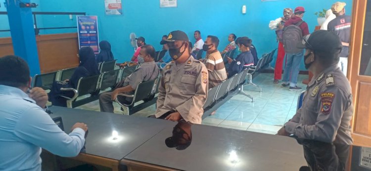 Waka Polsek Buyasuri bersama Kanit Sabhara Polsek Buyasuri melakukan Patroli KRYD