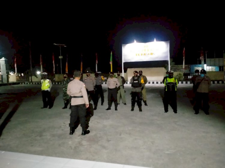 Kasatres Narkoba Pimpin Patroli Gabungan Regu III PPKM Di Seputaran Kota Lewoleba.