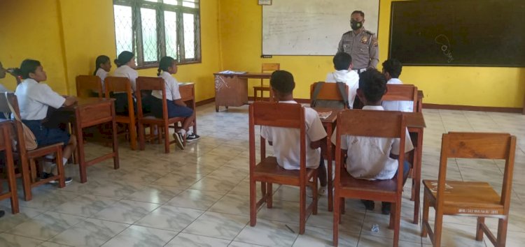 Police Go to School, Satlantas Polres Lembata Ajak Pelajar Menjadi Pelopor Keselamatan Berlalu Lintas