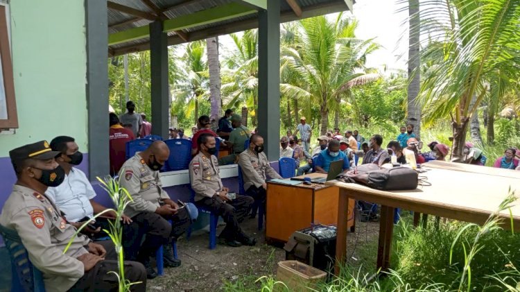 Pantau Langsung Pelaksanaan Vaksinasi Massal, Kapolres Lembata Optimis Herd Immunity Dapat Terbentuk.