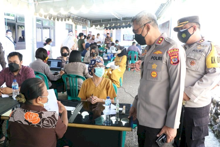 Tinjau Vaksinasi di Polres Kupang Kota, Kapolda NTT Menyampaikan Presentase Kesembuhan Covid-19 Cukup Tinggi