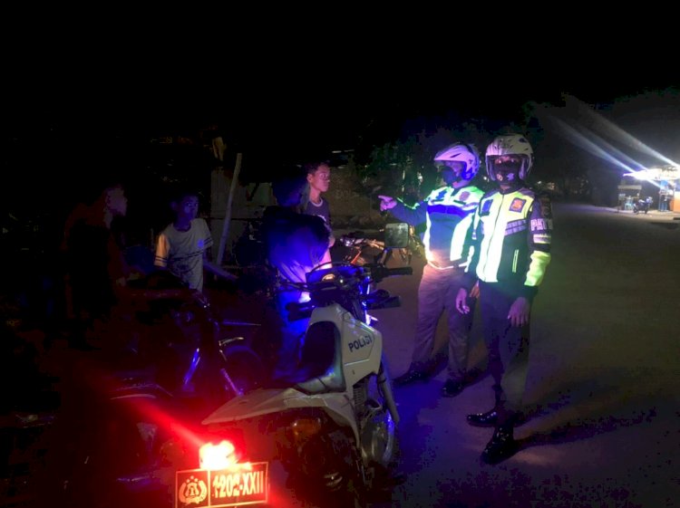 Ciptakan Kamseltibcar Lantas, Sat Lantas Polres Lembata Terus Tingkatkan Patroli Malam.