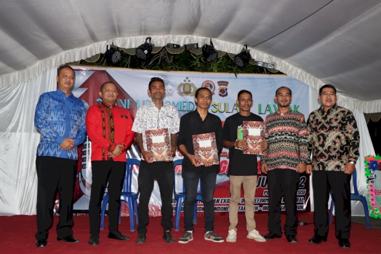 Meriahkan HUT Bhayangkara Ke 76 Kapolres Lembata Buka Lomba StandUp Komedi, Lawak Dan Sulap.