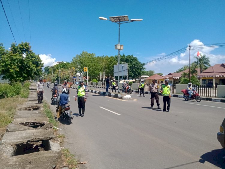 Tingkatkan Ketertiban Dan Kelancaran Berlalulintas Polres Lembata Lakukan Operasi Zebra Turangga 2022.