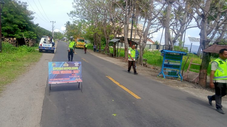 Pelaksanaan Operasi Hari Ke-9 Satlantas Polres Lembata Tindak Tegas Dan Berikan Himbauan Kamseltibcar Lantas.