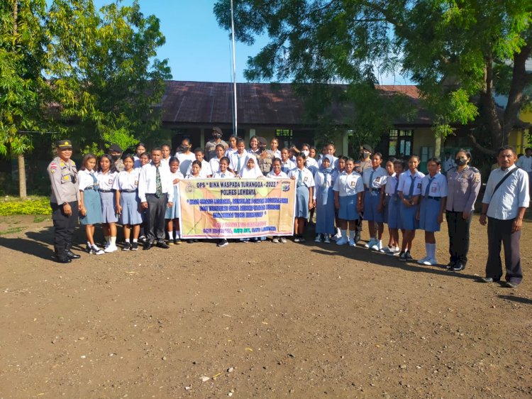 Sambangi Pelajar SMA, IPTU Aloysius Berikan Himbauan Waspadai Radikalisme, Terorisme Dan Anti Pancasila.