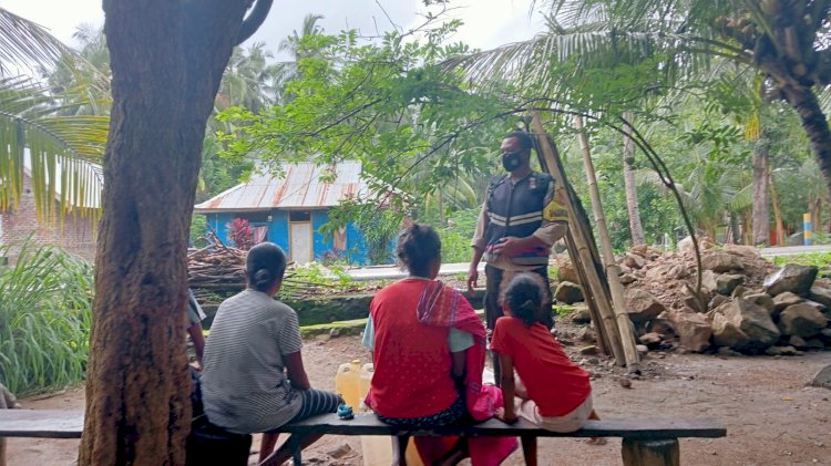 Jelang Pergantian Tahun Bhabinkamtibmas Tingkatkan Sambang.