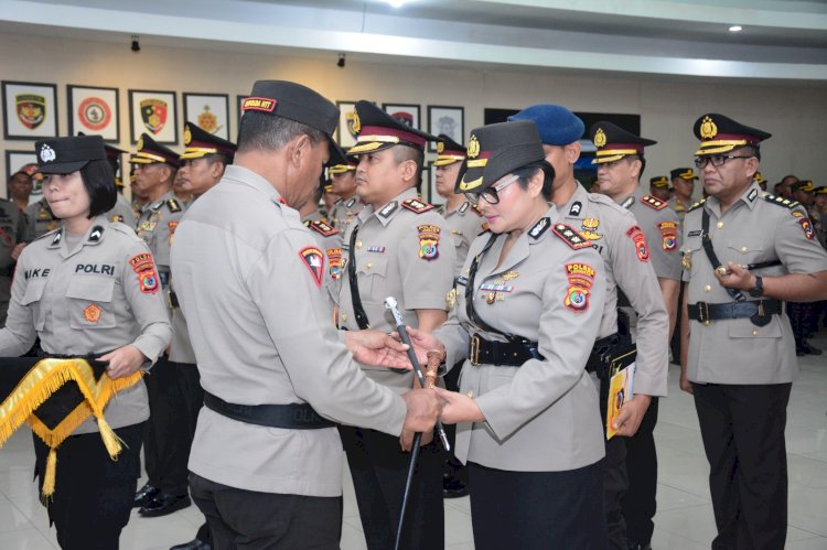 Melalui Upacara Sertijab Yang Di Pimpin Langsung Oleh Kapolda NTT, AKBP Dr. Josephien Vivick Tjangkung, S.Sos., M.Ikom., Resmi Memimpin Polres Lembata