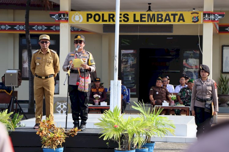 Kapolres Lembata Pimpin Apel Gelar Pasukan Ops Ketupat Turangga - 2023.