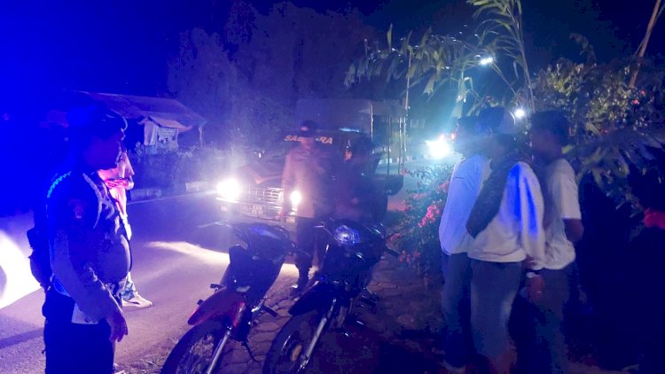 Tingkatkan Patroli Malam Regu Patroli Berikan Himbauan Kamtibmas.