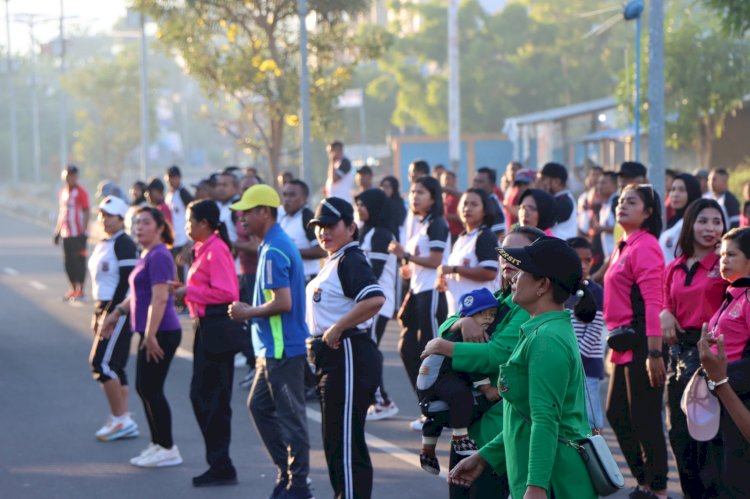 Kapolres Lembata Buka Car Free Day Dalam Rangka Menyongsong HUT Bhayangkara ke-77