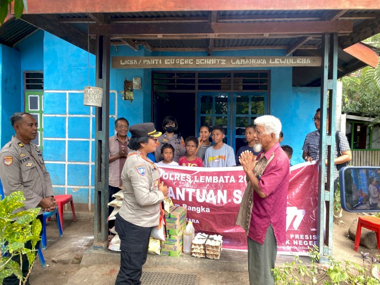 Jelang HUT Bhayangkara Ke 77 Polres Lembata Berbagi Kasih Dengan Anak Yatim Piatu.