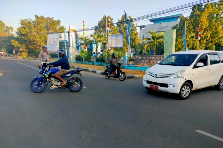 Ciptakan Kamseltibcarlantas, Satlantas Lakukan Pengaturan Arus Lalulintas Dalam Kota.