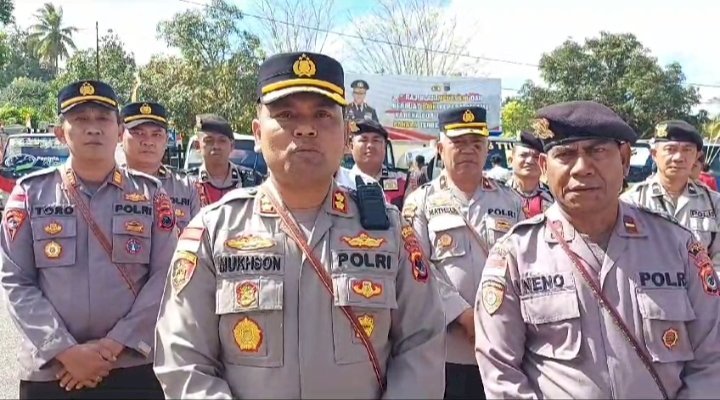 Kapolres TTU Lepas Pendistribusian Bantuan Air Bersih ke 4 Desa.-