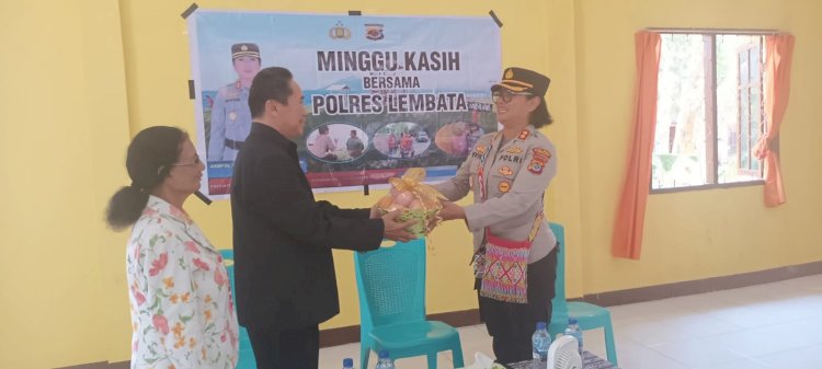 Kapolres Lembata Melakukan kegiatan Minggu Kasih Di Gereja Pniel Lembata