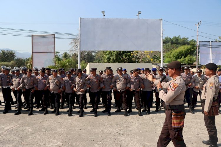 Kapolres Lembata Perintahkan seluruh anggota Polres Lembata Laksanakan Latihan Kemampuan Penggendalian masa