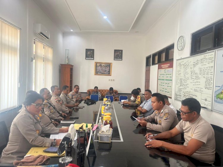 Kapolres Lembata lakukan rapat awal koordinasi pelaksanaan rangkaian kegiatan Operasi Mantap Brata 2023-2024