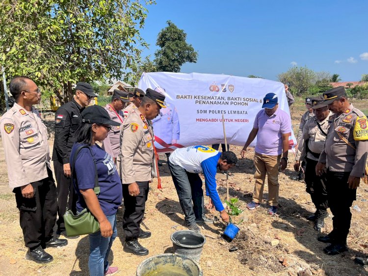 Program SDM Polri Polres Lembata melaksanakan kegiatan bakti kesehatan, Baksos dan penanaman Pohon dalam rangka Hari Kesehatan Nasional ke - 59 Tahun 2023