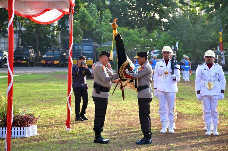 Seremoni Penyerahan Pataka Polda NTT: Menandai Era Baru dalam Kepemimpinan Kapolda.-