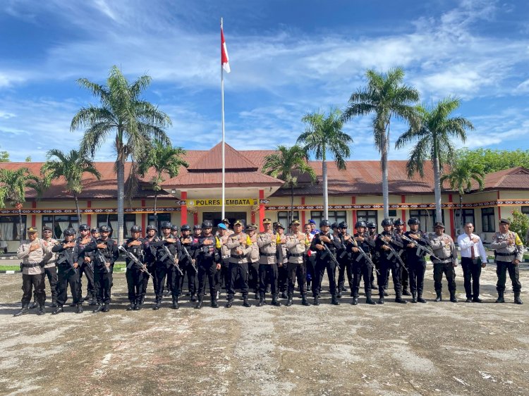 Polres Lembata laksanakan pelepasan anggota BKO Sat Brimob dan Polisi tugas Umum Polda NTT