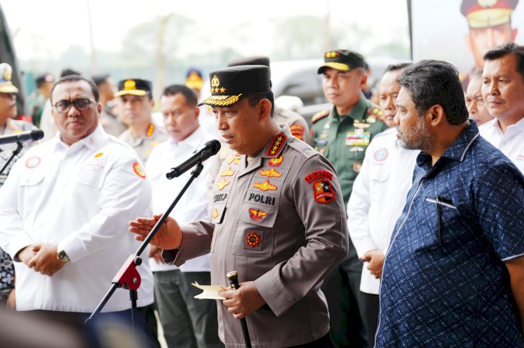 *Kapolri Tinjau Bakti Kesehatan