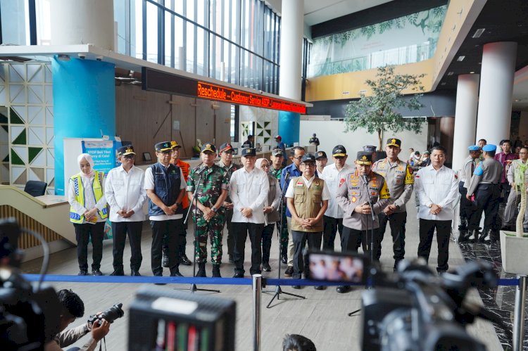 *Tinjau Pelabuhan Merak, Kapolri Sebut Terjadi Penguraian Kepadatan Imbas Kebijakan Diskon Tiket dan WFA*