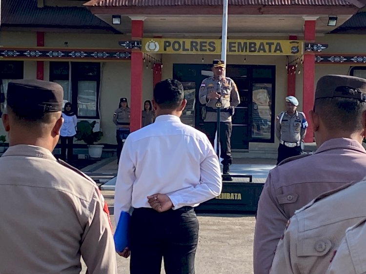 Wakapolres Lembata Pimpin Apel Jam Pimpinan, Tekankan Disiplin dan Hindari Pelanggaran.