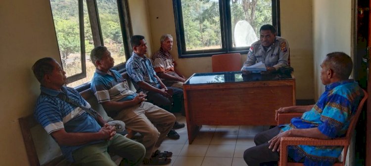 PENGABDIAN POLRI UNTUK MASYARAKAT Polsek Buyasuri Fasilitasi Mediasi Sengketa Tanah, Kedepankan Musyawarah Demi Menjaga Kondusifitas Wilayah.