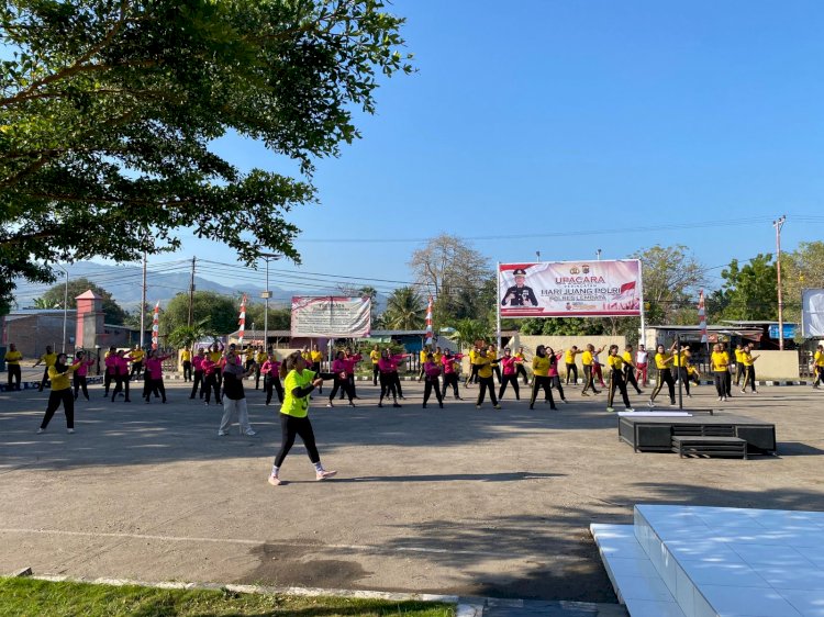 Jaga Kebugaran dan Kesehatan, Anggota Polres Lembata Rutin Laksanakan Senam Bersama.
