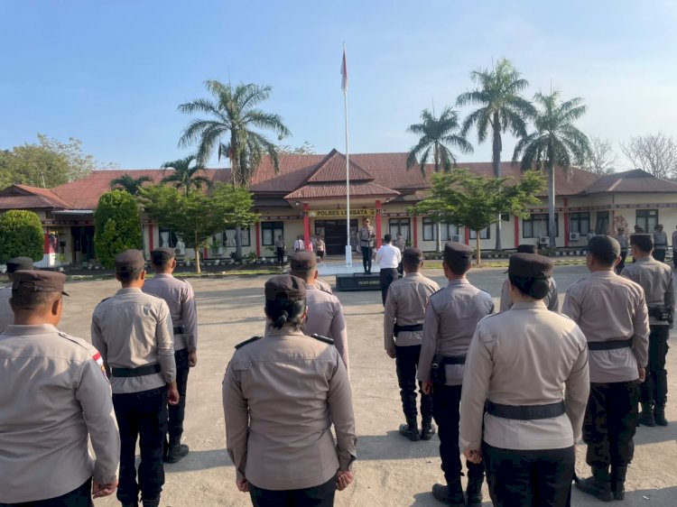 Kapolres Lembata Pimpin Apel Jam Pimpinan, Tekankan Disiplin dan Pelayanan Terbaik kepada Masyarakat.