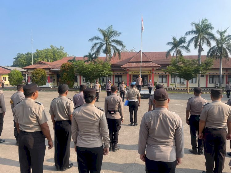 Wakapolres Lembata Pimpin Apel Jam Pimpinan, Tekankan Pelaksanaan Tugas yang Humanis dan Dekat dengan Masyarakat.