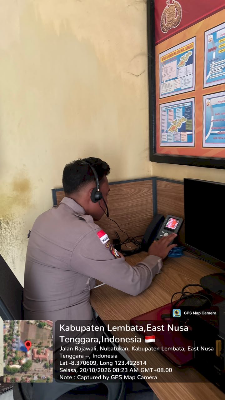 SIAP MELAYANI 24 JAM, OPERATOR 110 POLRES LEMBATA SIGAP RESPON LAPORAN MASYARAKAT.