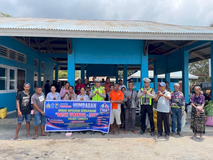 Satlantas Polres Lembata Edukasi Sopir dan Masyarakat di Terminal Waikomo, Dukung Operasi Patuh Turangga 2026.
