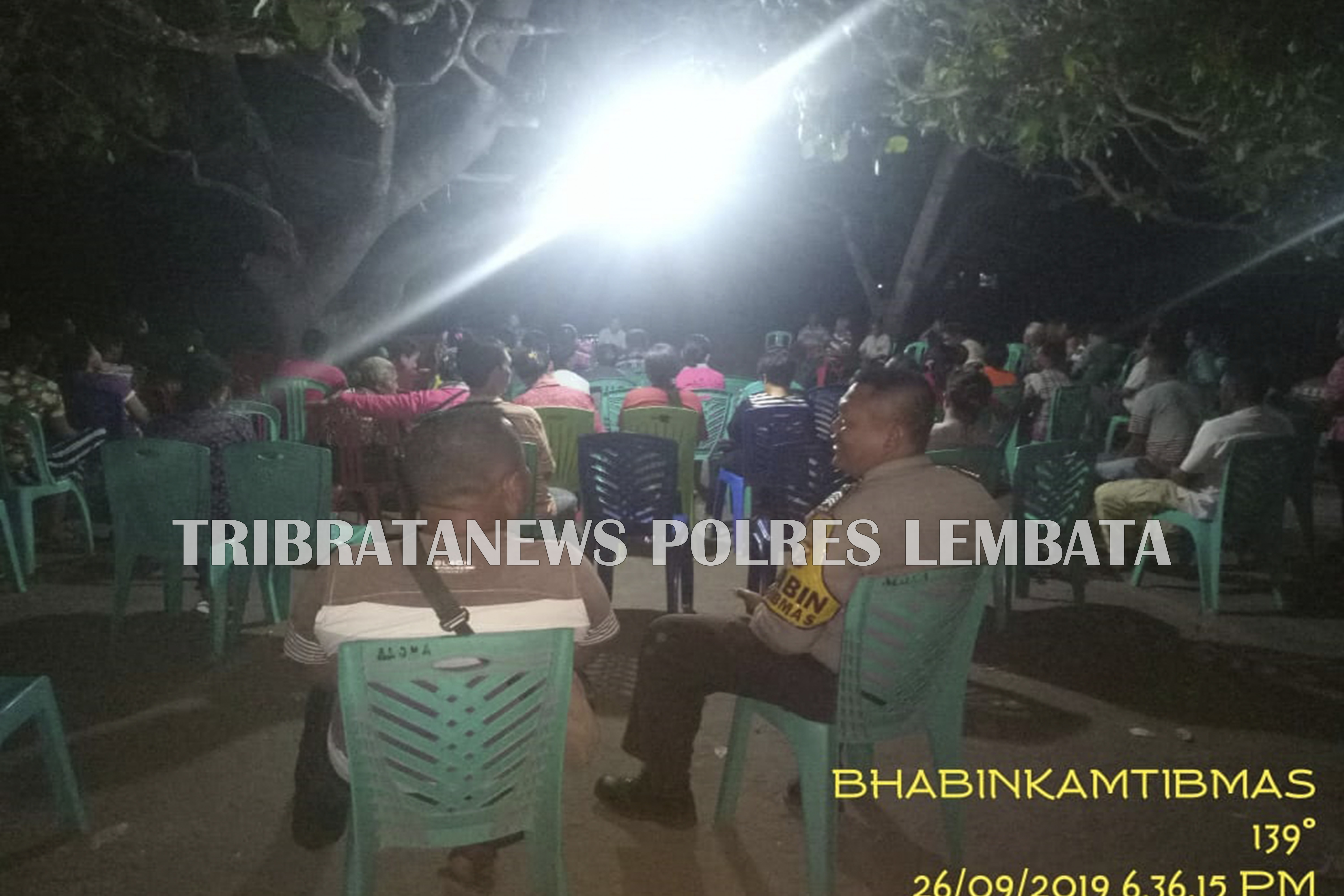 BRIPKA SINAGA LAKUKAN PEMANTAUAN KUNJUNGAN CAMAT KE KELURAHAN INI